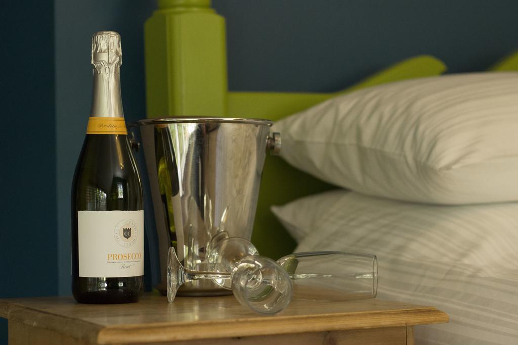 Fantinos Bed & Breakfast Thirsk Room photo